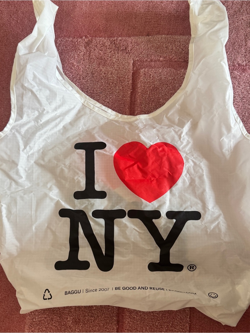 BAGGU White Tote with Red Heart I ♥ NY Graphic - Picture 2 of 4